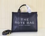 The tote bag 22001 stock
