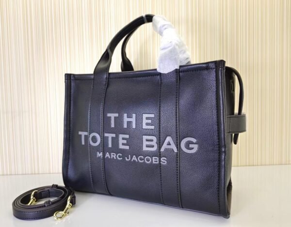 The tote bag 22001 stock