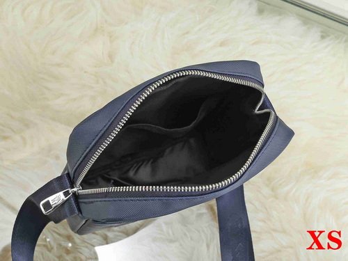 Lacoste Bag XS512 Bag Size 24-20-4 Cm