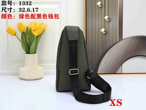 Lacoste Bag XS 1332 Bag Size 32-17-6 cm