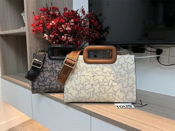 T0US medium shopping bag handbag 620032