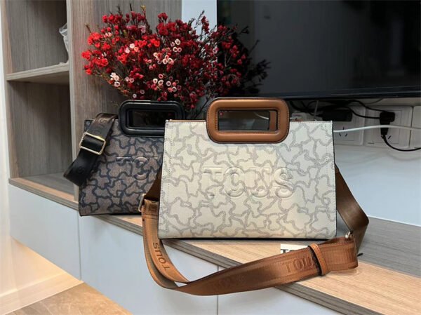 T0US medium shopping bag handbag 620032