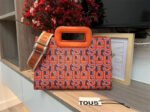 T0US medium shopper amaya coral manifesto 620034