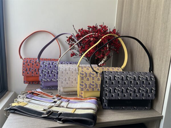 T0US shoulder bag T620033