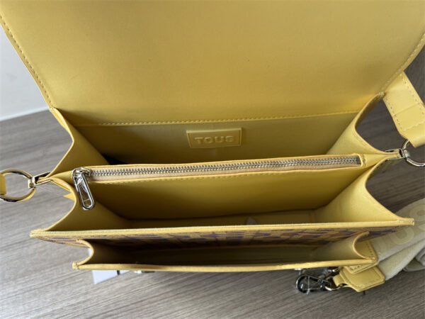 T0US shoulder bag T620033