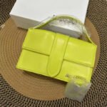 JACQ pu Bag size 24.8.13 with box