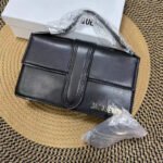 JACQ pu Bag size 24.8.13 with box