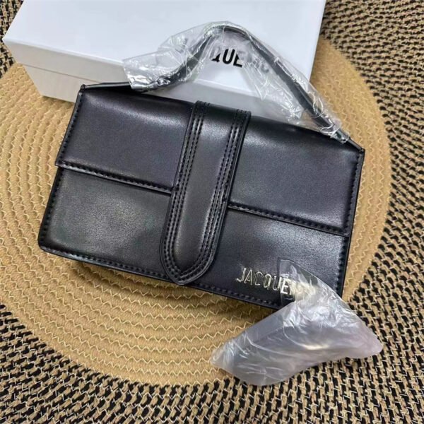 JACQ pu Bag size 24.8.13 with box