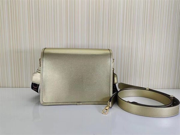 T0US medium shoulder bag 5253-170 gold silver