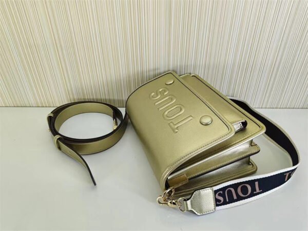 T0US medium shoulder bag 5253-170 gold silver