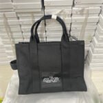 The tote bag 22001 stock