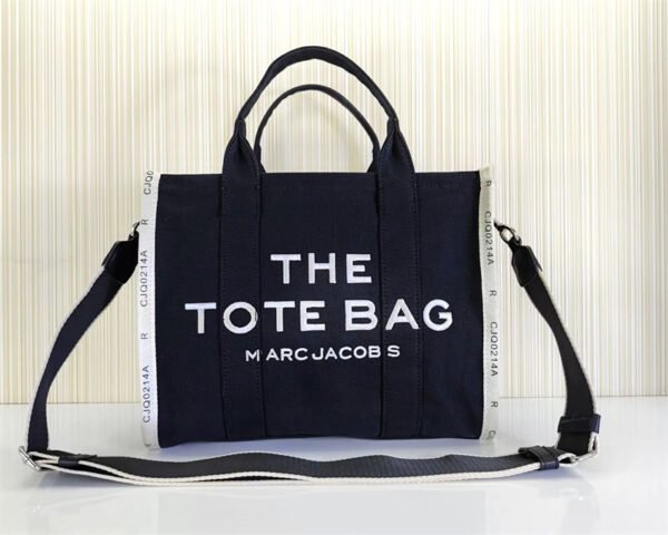 The tote bag 22001 stock