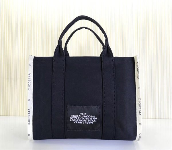 The tote bag 22001 stock