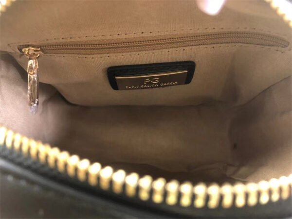 PG square bag pg24004