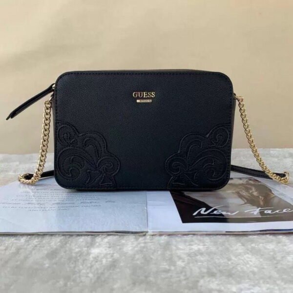 Guess shoulder bag chain bag PDD621