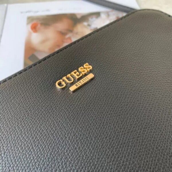 Guess shoulder bag chain bag PDD621