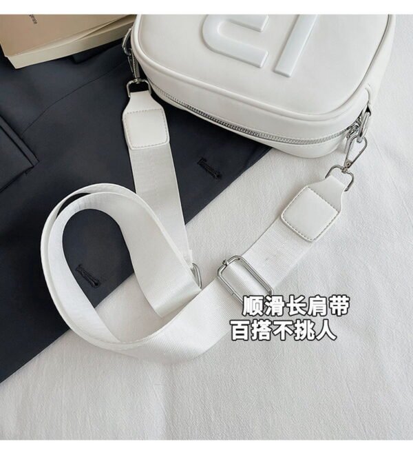 bimba y lola shoulder bag PDD218 size20-8-12cm