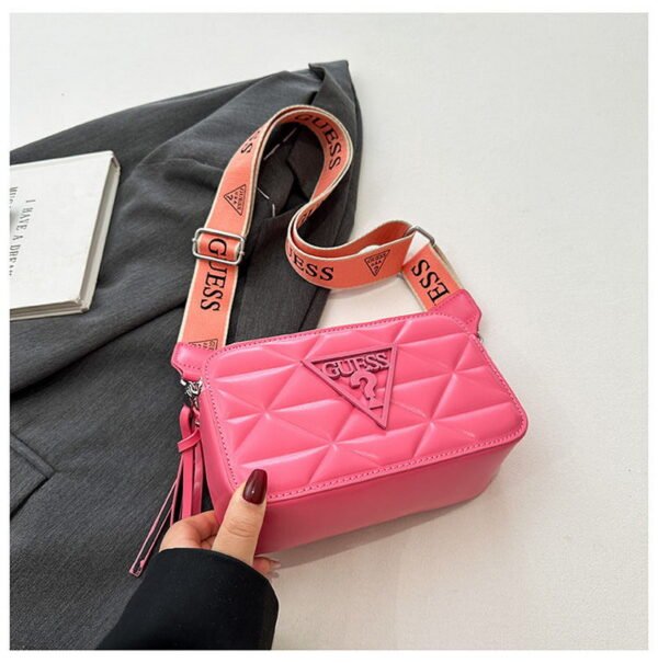 Guess fashion shoulder bag PDD536 size20x7.5x12cm