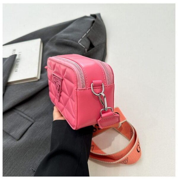 Guess fashion shoulder bag PDD536 size20x7.5x12cm