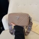 Guess fashion women bag PDD537 size19x7x11cm