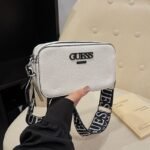 Guess fashion women bag PDD538 size20x7x12cm