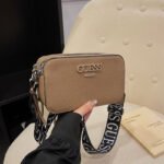 Guess fashion women bag PDD538 size20x7x12cm
