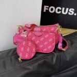 GUESS fashion shoulder bag PDD732 size24X4X13cm