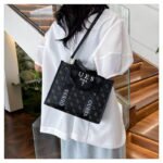 GUESS bag PDD657 size27X9X21cm