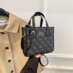 GUESS bag PDD660 size20X8X18cm