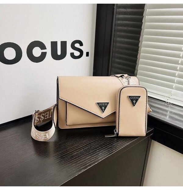 GUESS bag PDD662 size22X7X14cm