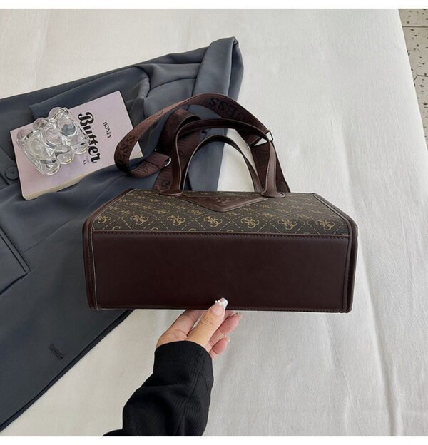 GUESS bag PDD739 size28X11X21cm