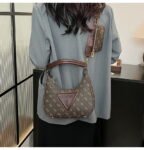 GUESS bag PDD740 size26X7X15cm