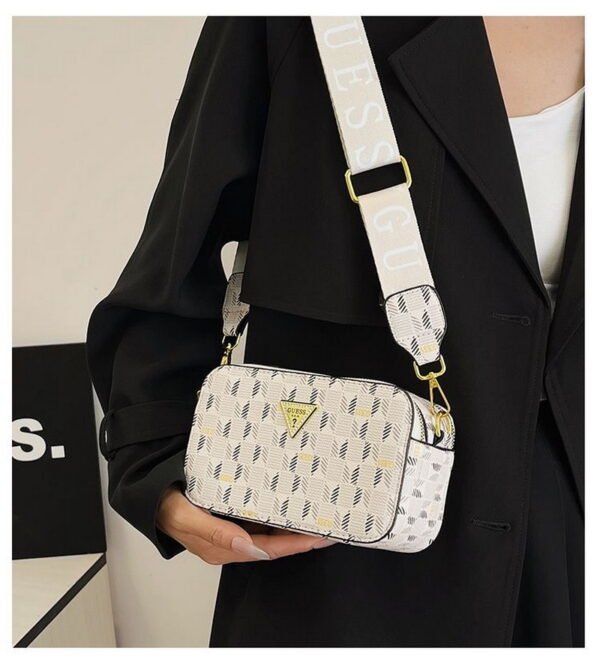 GUESS bag PDD741 size20X7X12cm