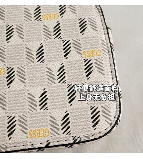 GUESS bag PDD741 size20X7X12cm