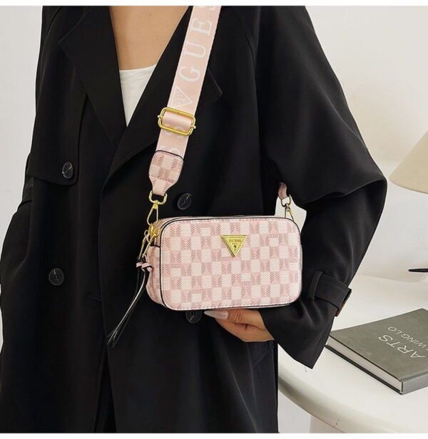 GUESS bag PDD741 size20X7X12cm