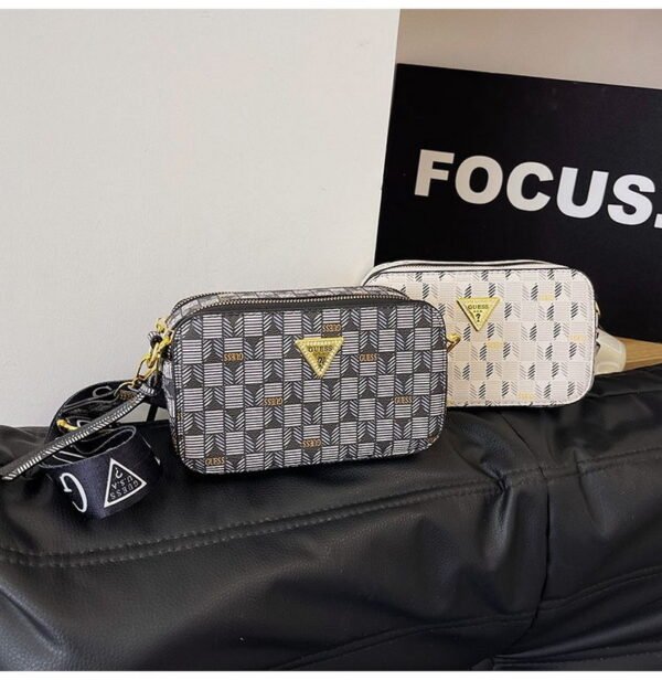 GUESS bag PDD741 size20X7X12cm