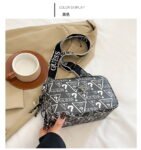 GUESS bag PDD748 size20X9X12cm