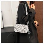 GUESS bag PDD748 size20X9X12cm