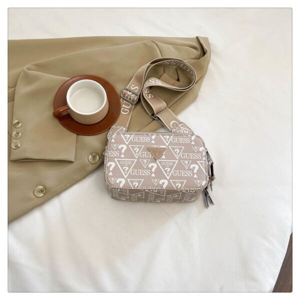 GUESS bag PDD748 size20X9X12cm