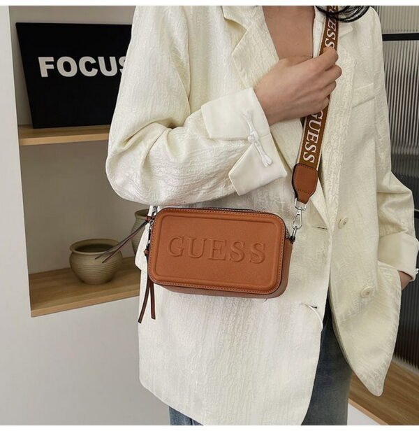 GUESS bag PDD752 size19x7x12cm