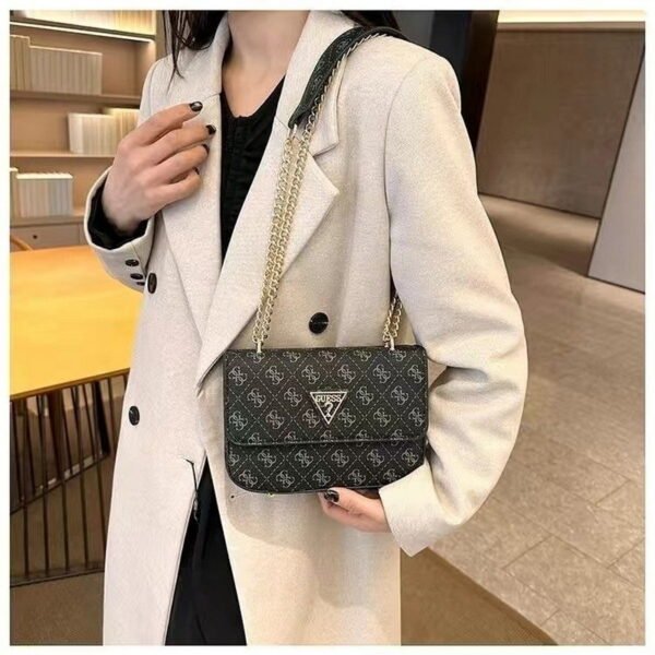 GUESS bag PDD541 size22x17x6.5cm