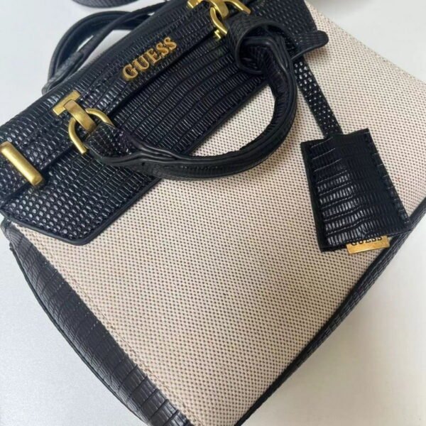 GUESS bag PDD558 size23.5X17X6cm