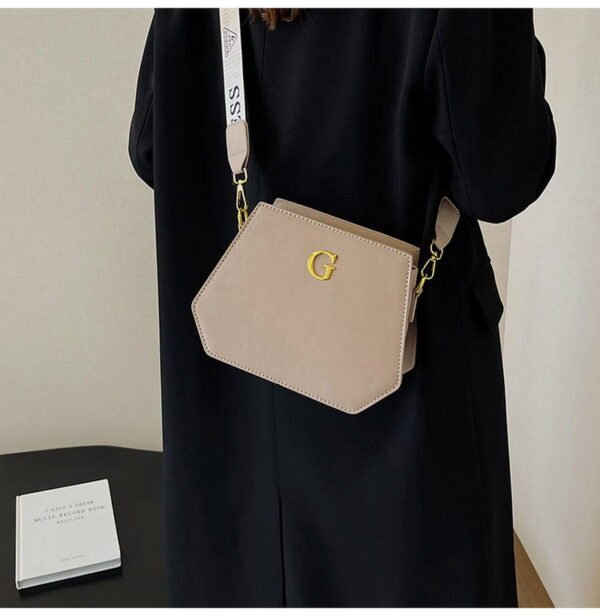 GUESS bag PDD759 size23x10x17cm