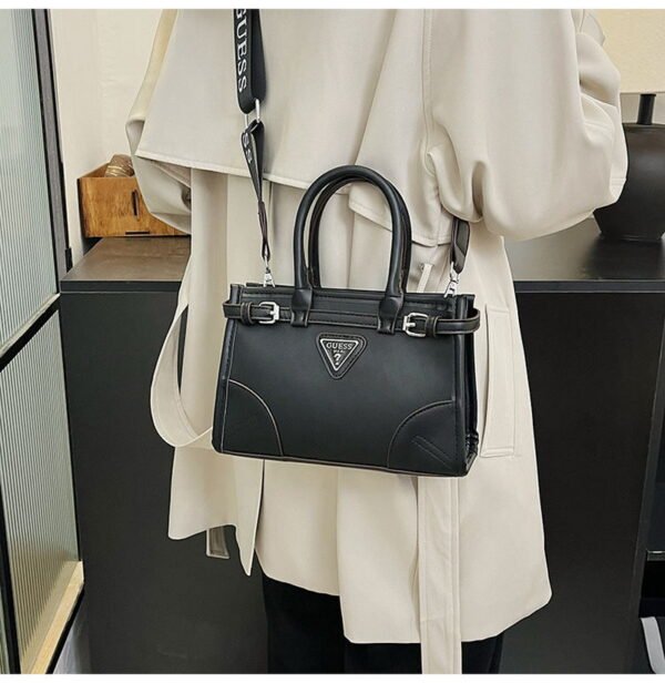 GUESS bag PDD762 size24X10X16cm