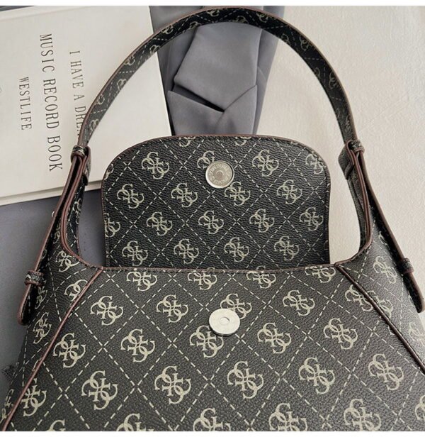 GUESS bag PDD763 size25X7X15cm