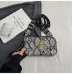 GUESS bag PDD772 size20X7X12cm