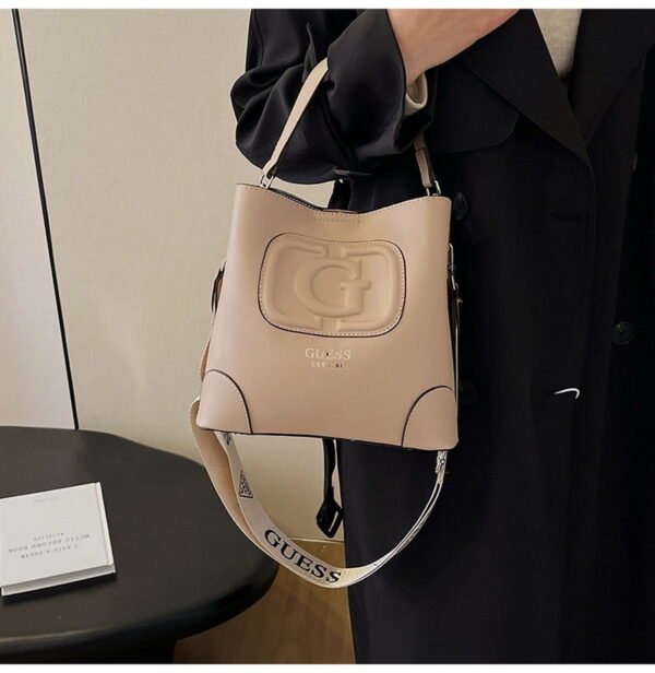 GUESS bag PDD774 size23X12X22cm