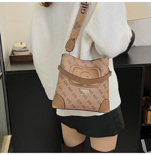 GUESS bag PDD774 size23X12X22cm