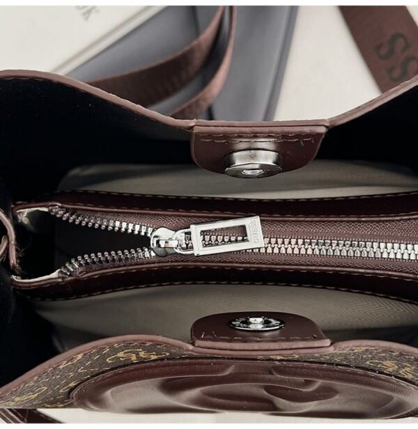 GUESS bag PDD774 size23X12X22cm