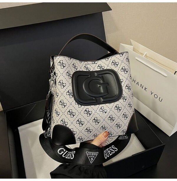 GUESS bag PDD774 size23X12X22cm